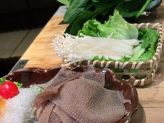 -湊湊火锅·茶憩(杭州湖滨银泰in77店)