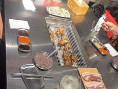 -马路牙子烧烤音乐酒馆(望京店)