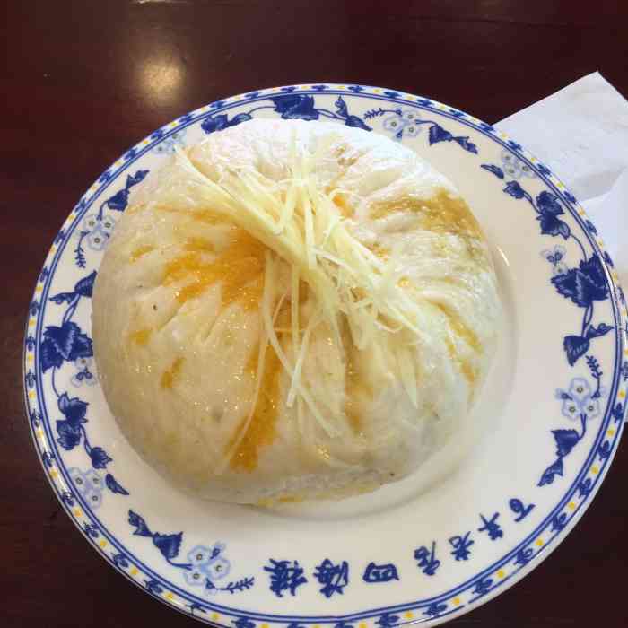 四海楼(钟秀西路店)-"阳光照在大桌子上,好惬意,蟹黄汤包鲜美的.