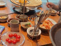 -野山舂·贵州现舂酸汤牛肉(鸿通城店)