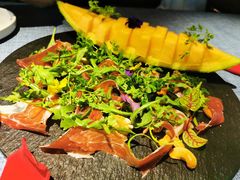 伊比利亚香果木后腿-弦月窗LUNETTE BY AMANDA(复兴路店)