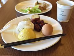 -西安大雁塔科技大学地铁站亚朵酒店