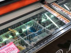 -全家便利店(莲花池东路店)