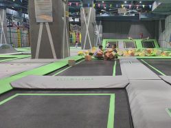 -反弹蹦床公园·亲子乐园·团建·派对(尚品奥莱店)