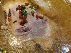 -靠山屯东北农家菜(八龙桥雅苑店)