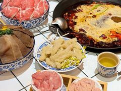 -旧街市鲜货老火锅(大光路店)