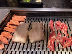 -臻牛烤肉