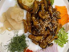 捞鳝鱼-祈胜邨•顺德鱼生•顺德菜(容桂店)