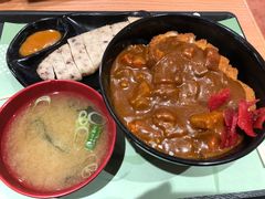 店内环境-恒生自动柜员机-荃湾广场一田百货(荃湾店)