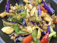 -云海肴·汽锅鸡·云南菜(天山百盛优客店)