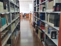 -上海市静安区图书馆(新闸路馆)