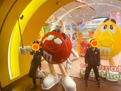 -m豆巧克力世界(上海世茂广场店)