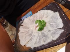 -老牌坊云南鱼豆花火锅(爱建店)