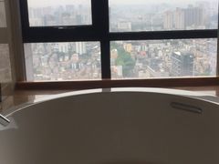 -中山利和希尔顿酒店