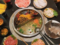 -重庆风光老灶火锅城(同德广场店)