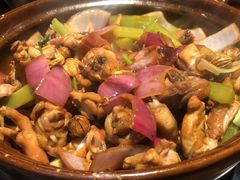 -胡须佬鸡煲四季火锅(海雅缤纷城店)