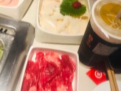 -海底捞火锅鲜切牛肉主题店(长寿路店)