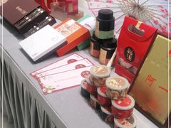 零售区-红鼎豆捞·非遗鲍皇汤火锅(宝丰路店)