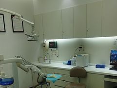 -雅悦齿科(顾村公园店)