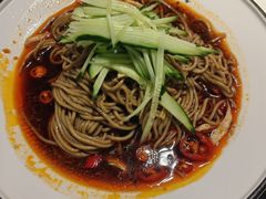 鸡丝荞面饸络-老兰家传统烧烤炒菜泡馍(小南门店)