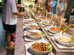 -曼格活海鲜·牛排自助(光明蓝鲸店)