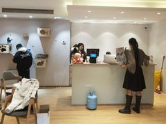 -Pets First伊珊娜洗护·精致美容·家庭式寄养(新会路店)