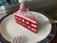 红丝绒慕斯蛋糕-良木缘咖啡西餐(蜀汉路店)