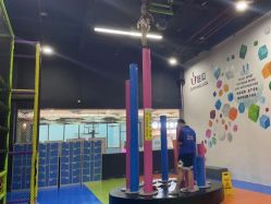 -蹦贝运动中心·蹦床·攀岩·闯关(龙岗店)