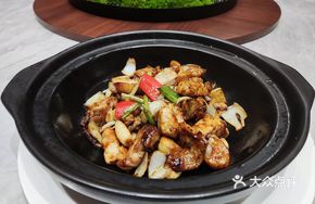 Black Truffle Stewed Zhanjiang Chicken