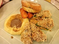 -彼德西餐厅(凯德广场新南店)
