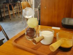 三球奶咖-转山咖啡(松柏社区店)