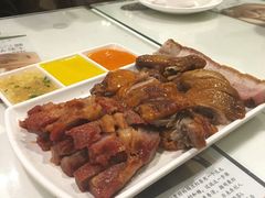 -新大咀港式茶餐厅(宝山万达店)