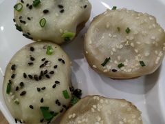 -小杨生煎(金山百联购物中心3楼店)