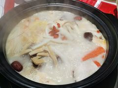 -三人行骨头王火锅(长寿店)