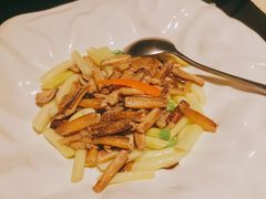 蟹腿肉炒芦笋-成隆行·蟹王府(九江路店)