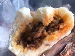 麻辣香菇鸡丁包-老陶包子铺(南大西南村店)