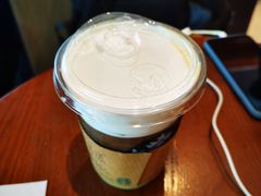 冰大溪地绵云冷萃-星巴克(深圳欢乐颂店)