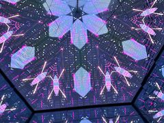 -上海梵高星空艺术馆(南京路旗舰店)