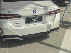 -广州粤之宝宝马4S店(雅瑶店)