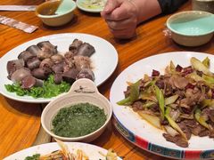 -一群羊手扒肉·火锅·早茶(远东公寓店)