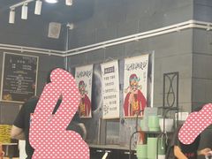 -愉肴麻辣香锅(中山路店)