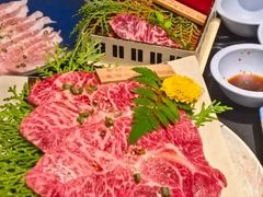 -山川小町·极番烧肉(新地假日广场店)