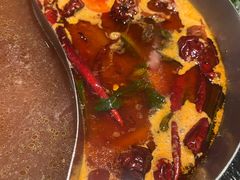 云南酸辣锅底-滇牛云南火锅(桂林路店)