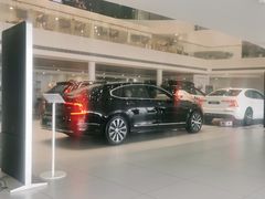 -杭州中沃沃尔沃4S店(滨江区店)