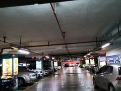 -吾悦广场·停车场