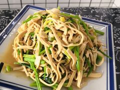 -八两八金·莱芜特色炒鸡(市南漳浦路店)