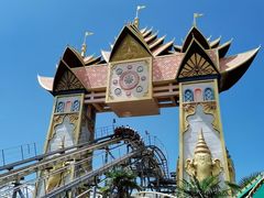 -七彩云南欢乐世界