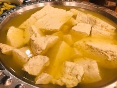 -石磨豆花家常菜·牦牛排土火锅