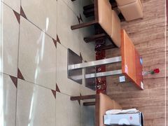 -红宝石·鲜奶小方·海派西点房(南丹店)