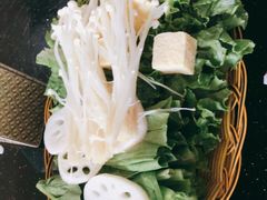 蔬菜拼盘-潮汕美牛肉丸火锅店(天宁寺店)